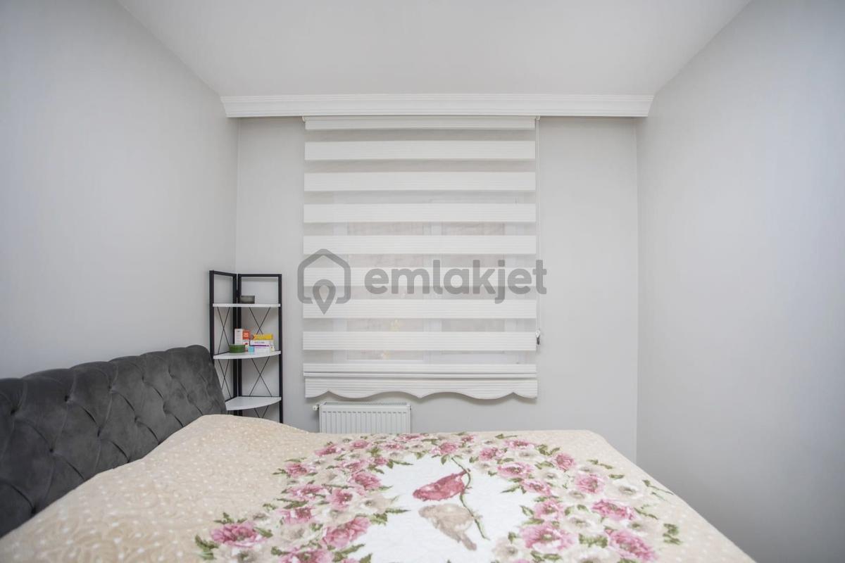 Küçükçiğlide Satılık 2+1 Doğalgazlı+balkonlu+asansörlü (serkan) - 21