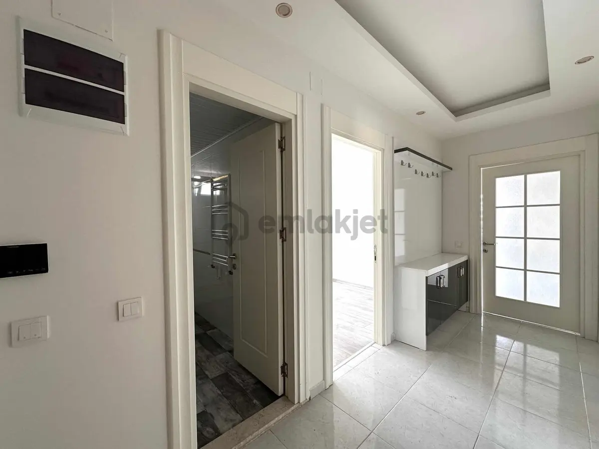 |ctn| T...caddesi Geniş Satılık 2+1 Doğalgazlı Daire - 12