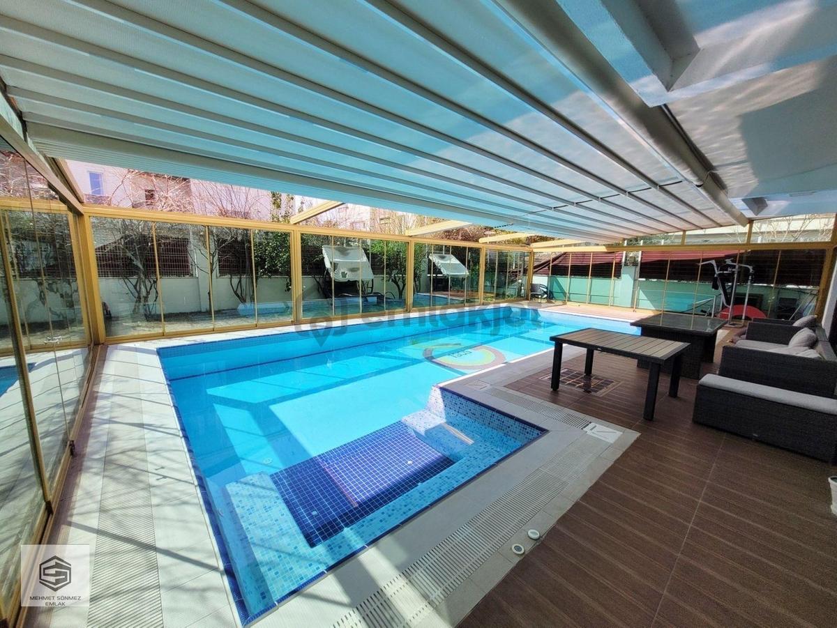 Güzeloba'da Havuzlu 4+1 Lüx Mobilyalı Triplex Villa - 20