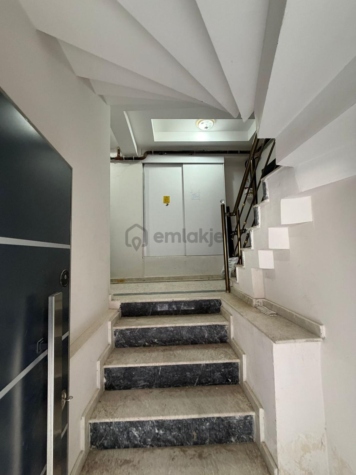 3 Cepheli Ara Kat Satılık Sıfır Daire - 24