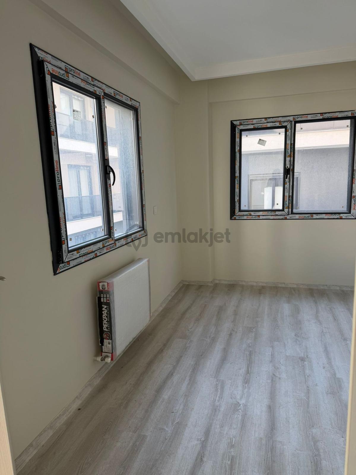 3 Cepheli Ara Kat Satılık Sıfır Daire - 16