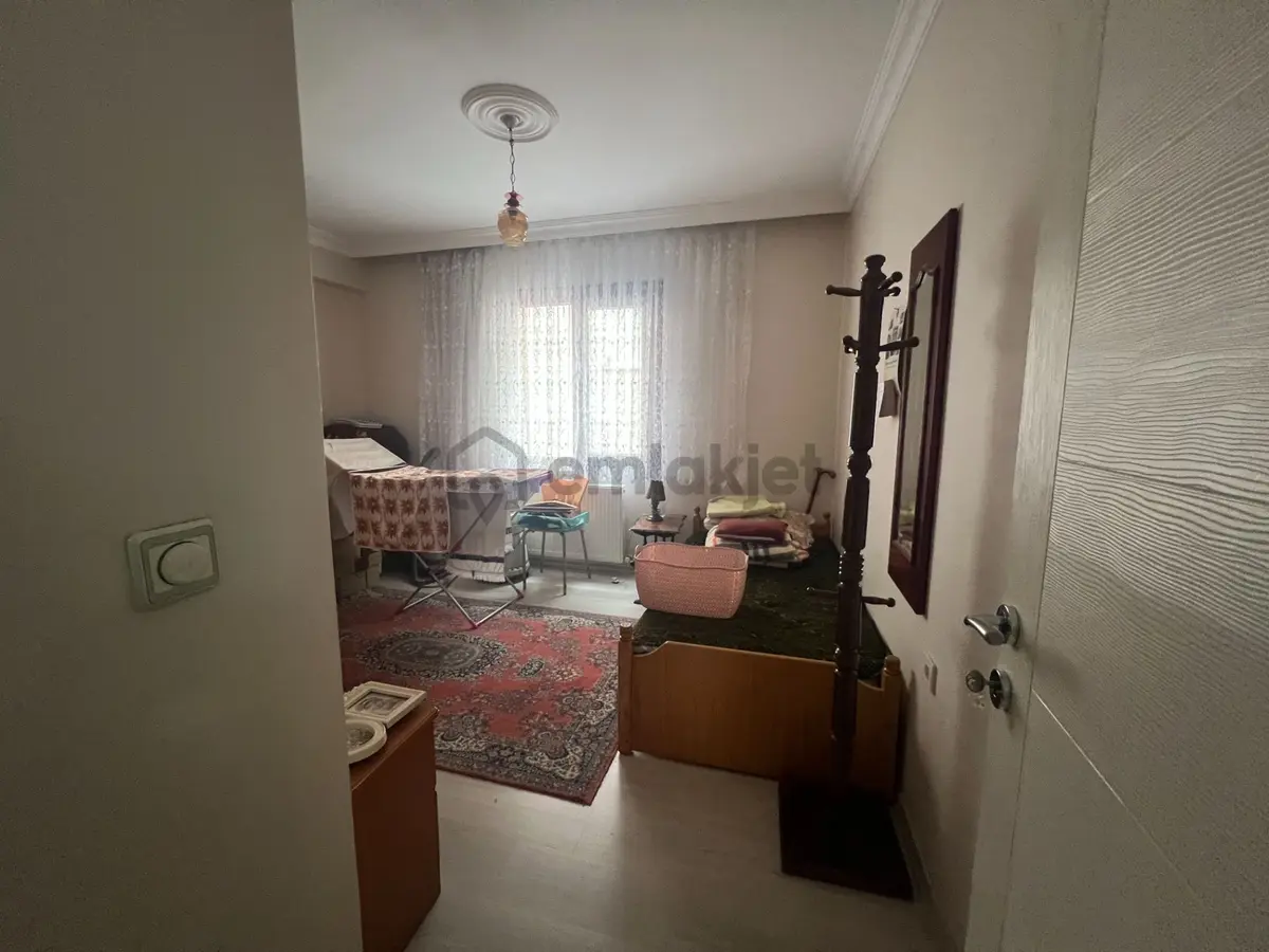 Satılık E-5 Ve Aydınlıyolu Caddeye Yakın 3+1 Daire - 20