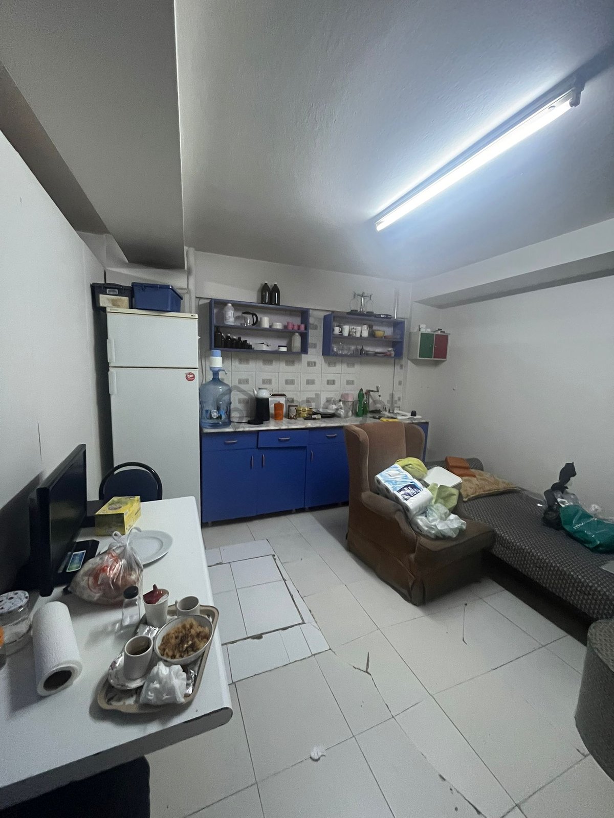 Karşıyaka Nergiz'de Devren Kiralık Ruhsatlı Eczane (resmi Devir) - 14