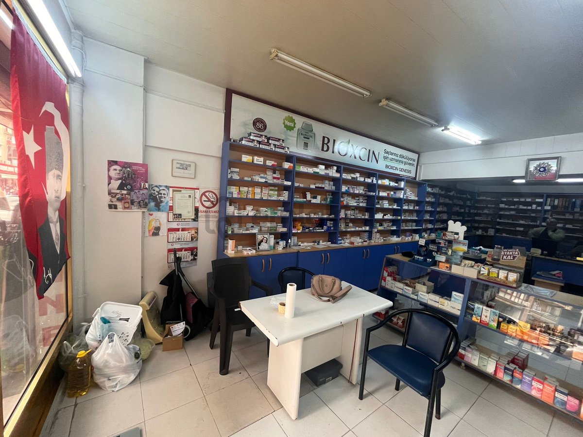 Karşıyaka Nergiz'de Devren Kiralık Ruhsatlı Eczane (resmi Devir) - 5