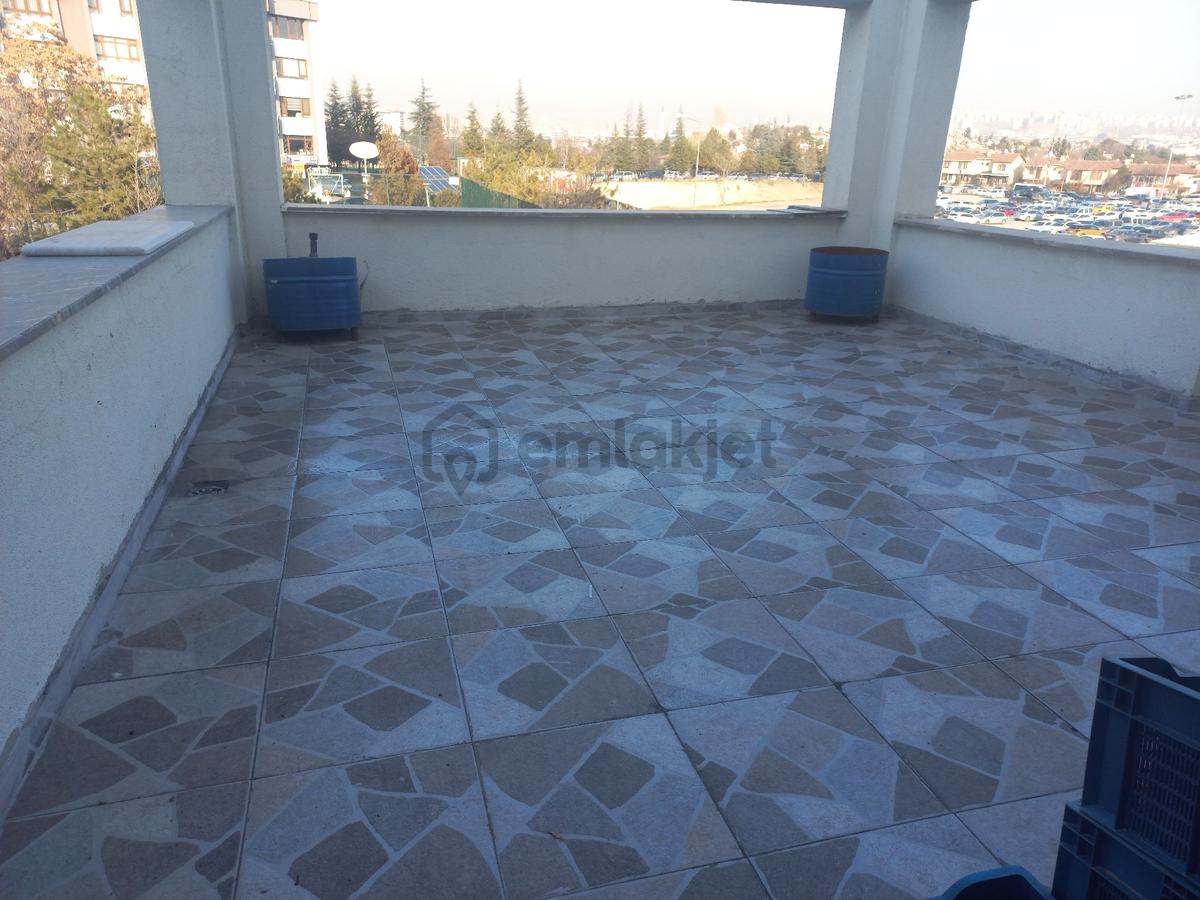 Batıkent Labirent Sitesinde Satılık İş - 6
