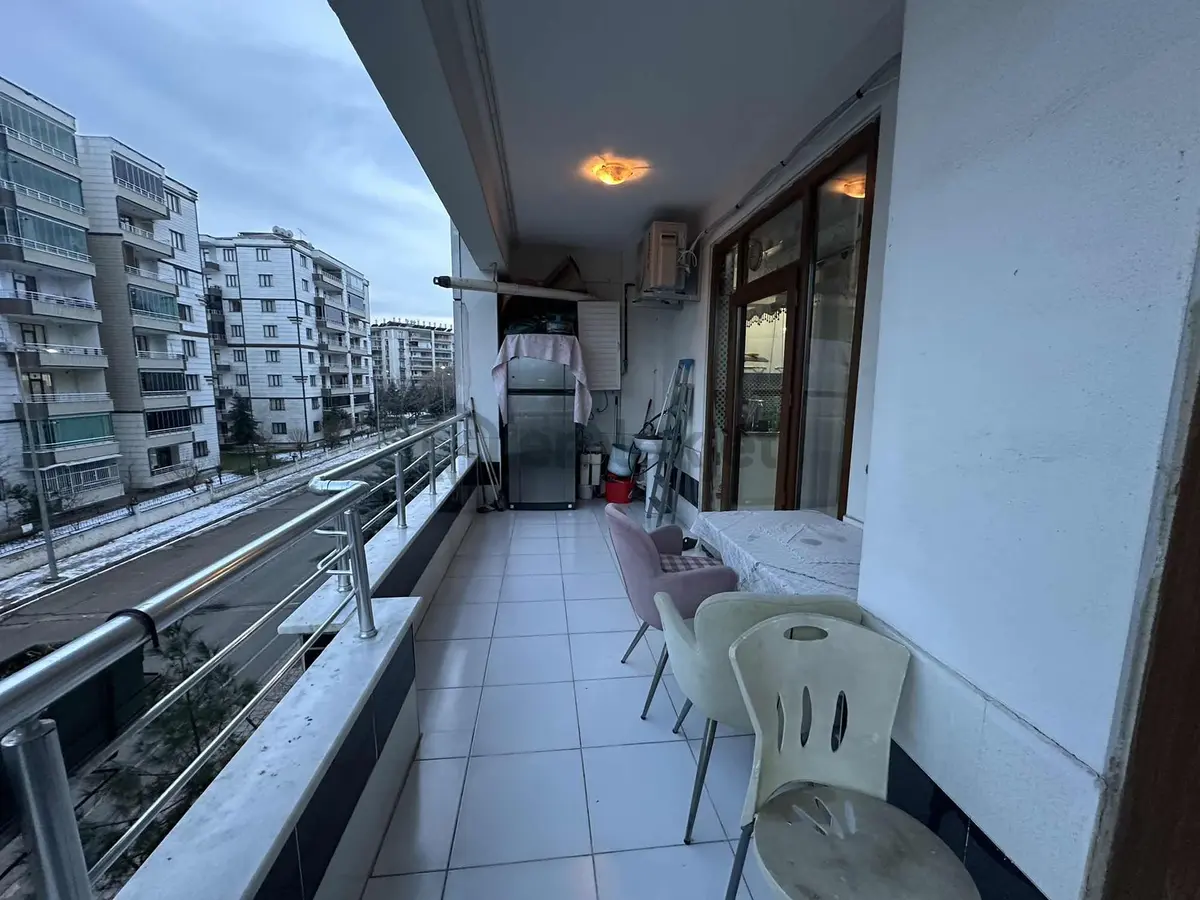 Ceylan Avm Civarında Satılık 4+1 Daire - 7