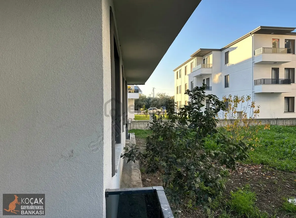 İznik Göl Konakları Sitesinde Satılık 3+1 Giriş Kat Daire - 3