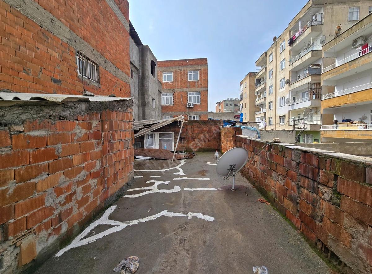 Bağlar Kaynar Tepe'de Satılık 2+2 Müstakil Ev, 110m² - 4