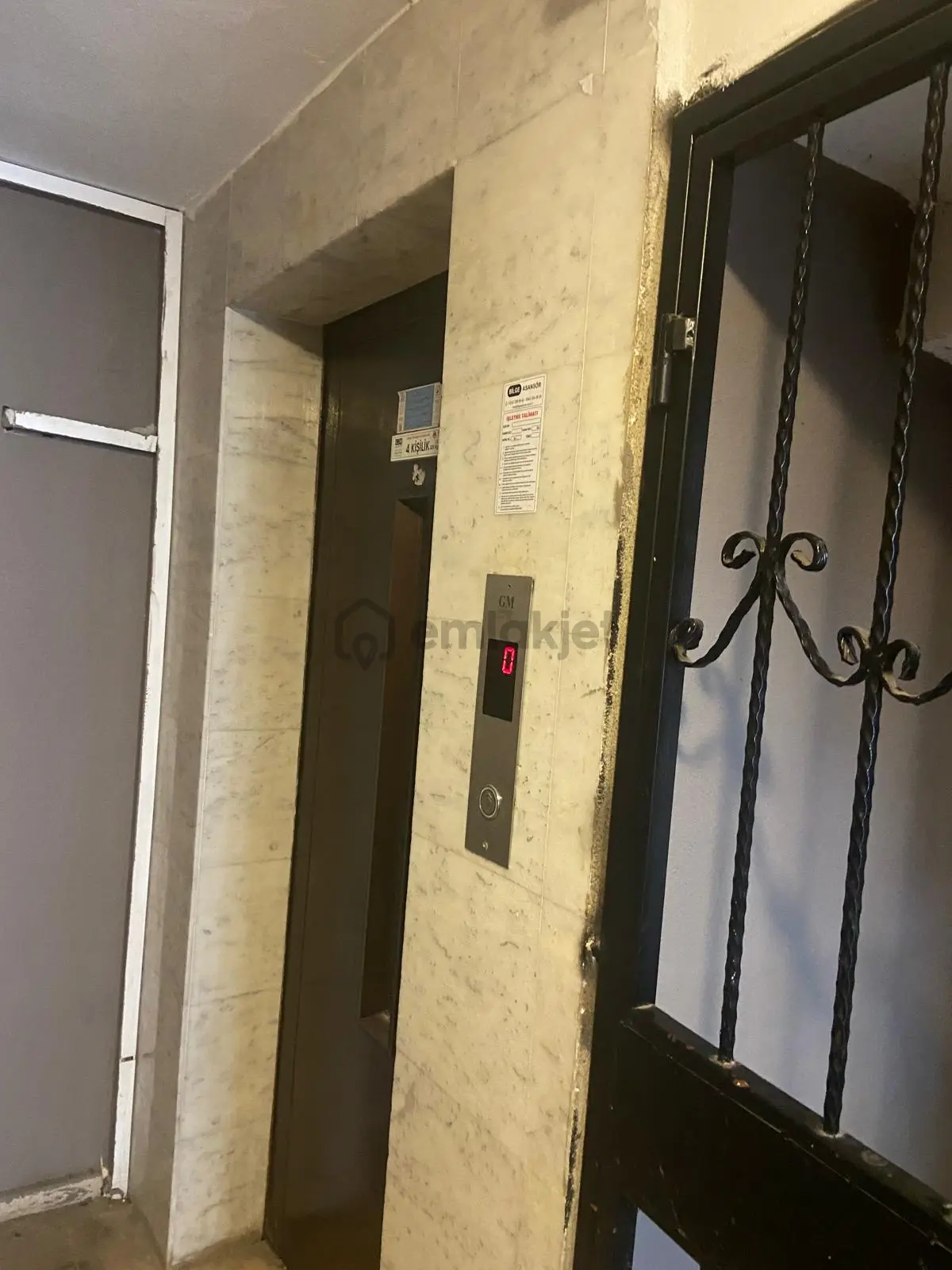 Güllük Kavşağı Köşesinde Satılık 3+1 Geniş Daire - 8