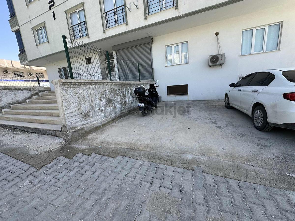 İpekyoluna 20mesafede Dükkan - 10