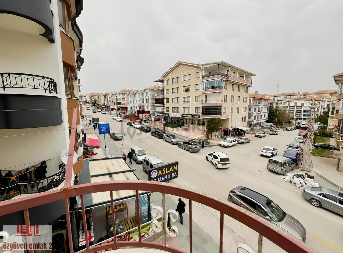 Tutal Cadde Üzerinde Ön Cephe Ara Katta 3+1 Daire - 5