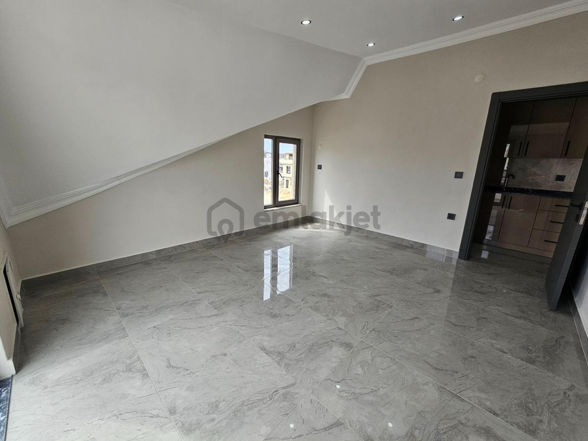 Deniz'den 4+1 Bahçeli,yerden Isıtmalı, Denize Yakın Villa - 33