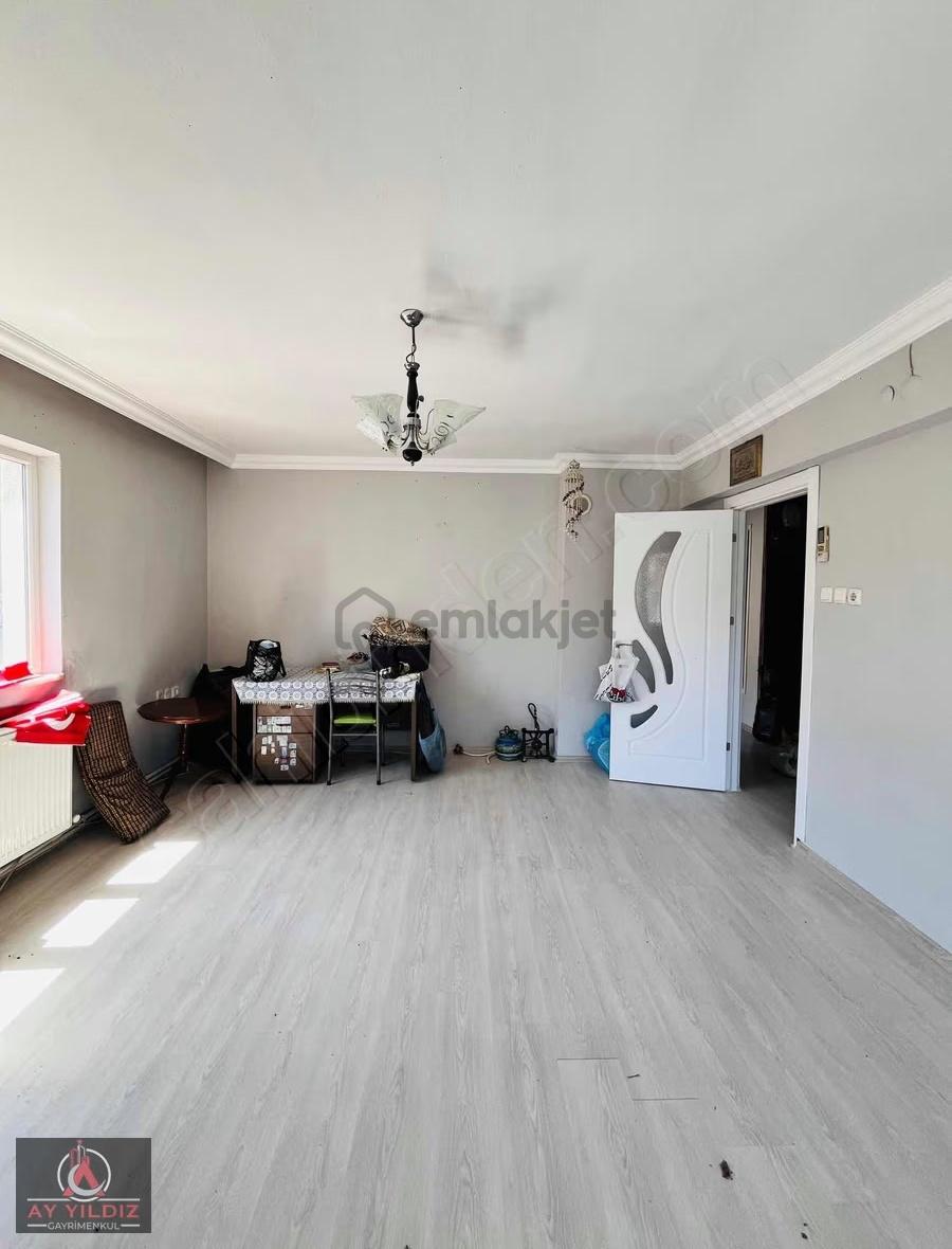 Manisa Tevfikiye Mah 3+1 140 M2 Köşe Daire - 30
