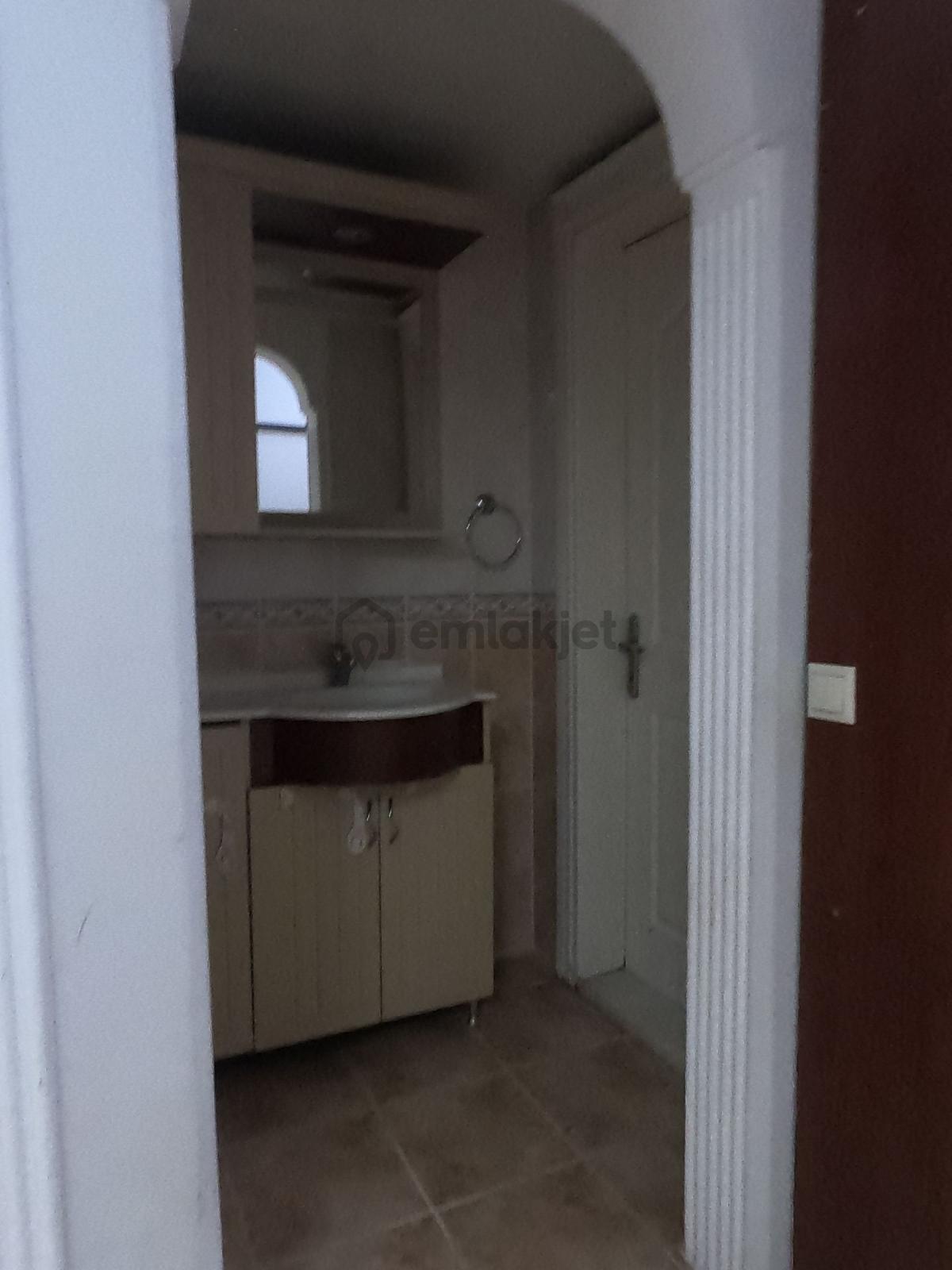 Satılık 3+1 Ebeveyn Banyolu Daire Bağbaşı - 16