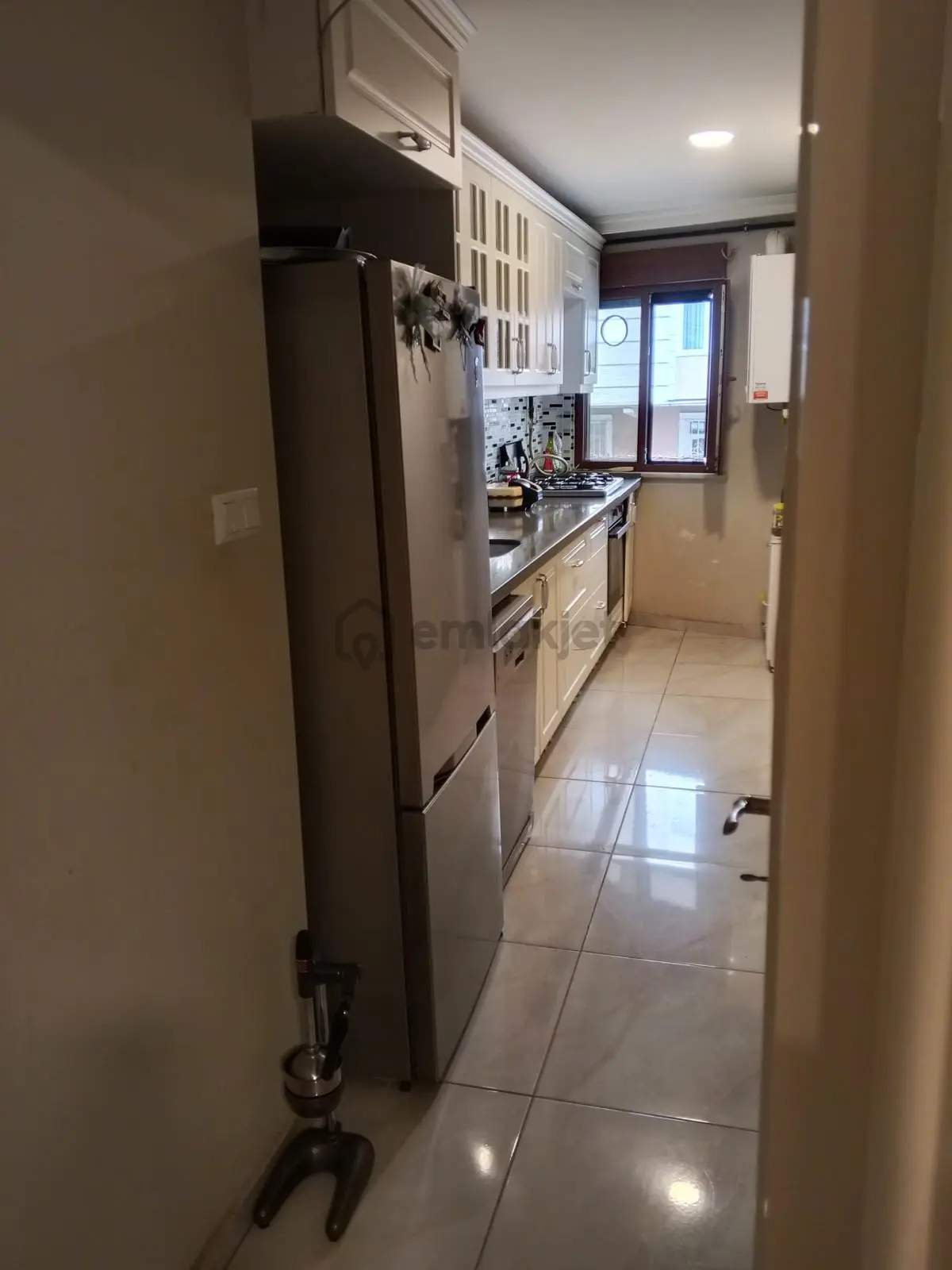 Küçükçekmece Tepeüstü'nde Satılık 2+1 Yüksek Giriş Daire - 6