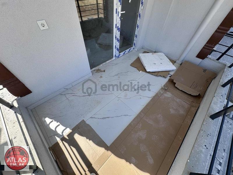 Atlas'tan Sıfıryapı Öncephe Genişbalkon Ortakat 3+1 - 12