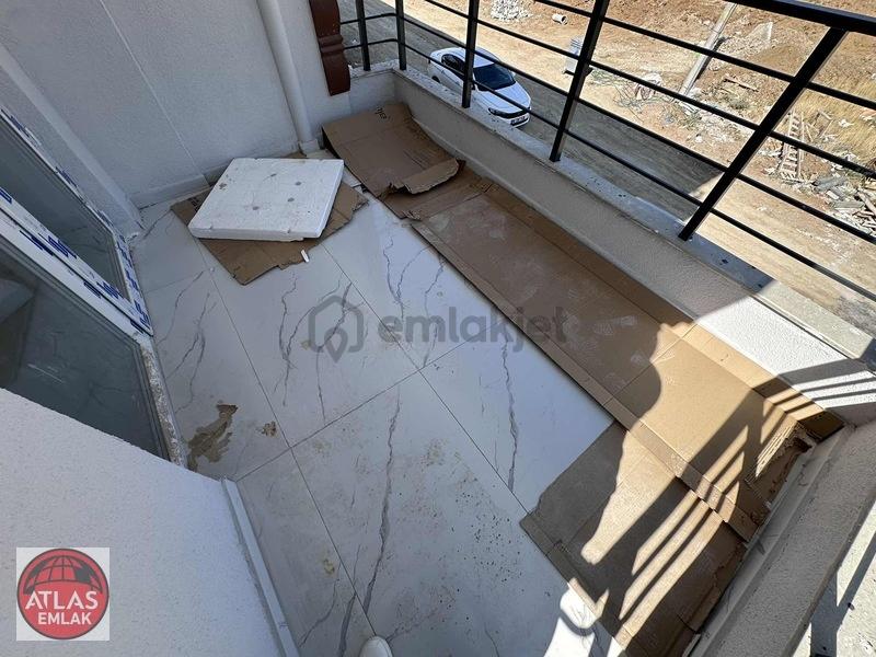 Atlas'tan Sıfıryapı Öncephe Genişbalkon Ortakat 3+1 - 13
