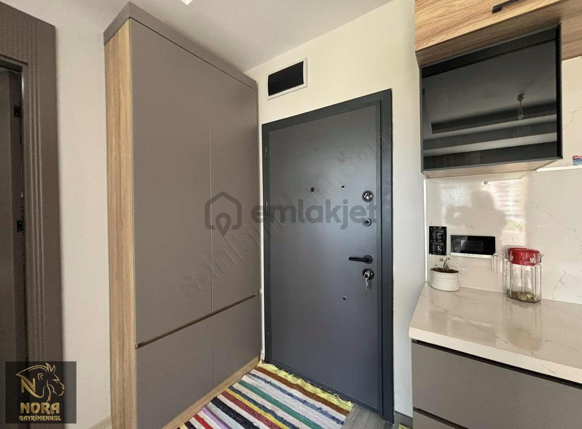Nora'dan Mezitlide Site İçinde Acil Satılık 1+1 - 3