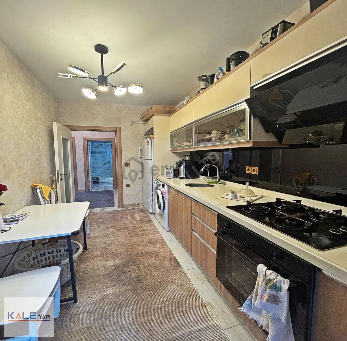 Metrobüs Yanı, Site İçi 2+1 Daire (90m² Net) - 29