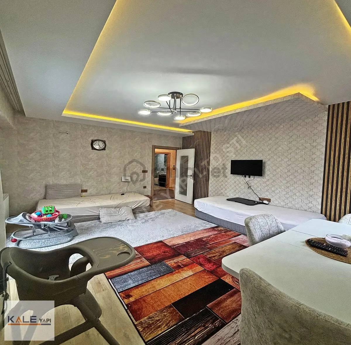 Metrobüs Yanı, Site İçi 2+1 Daire (90m² Net) - 27