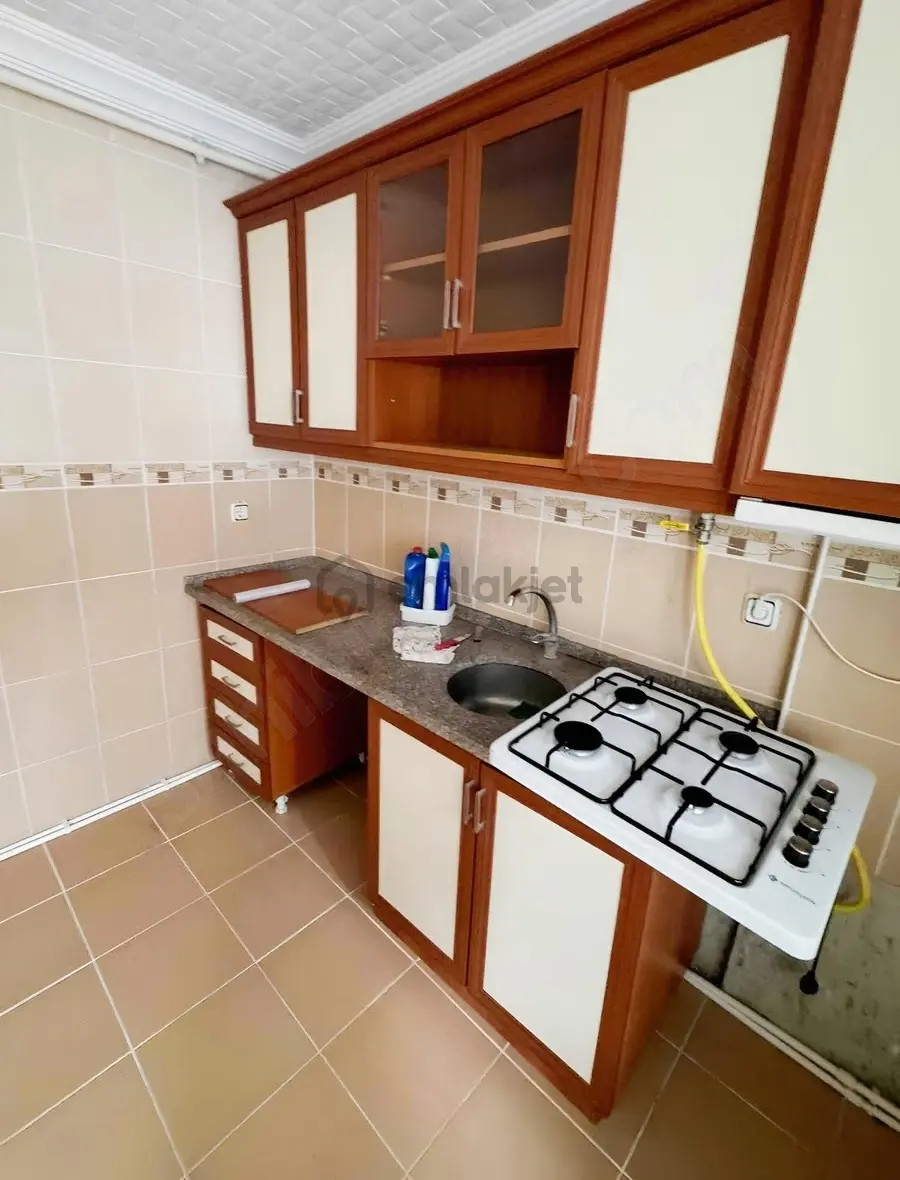 Devlet Hastanesi Bölgesinde Geniş 2+1 Daire - 12