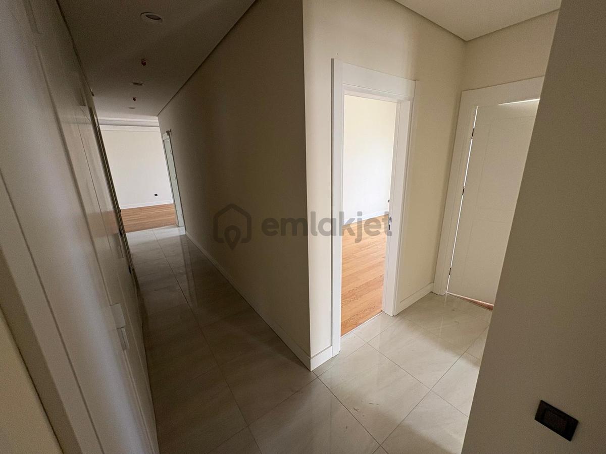 | Sinpaş Marina | 4+1 | Yüksek Kat | Kiralık Daire | - 6