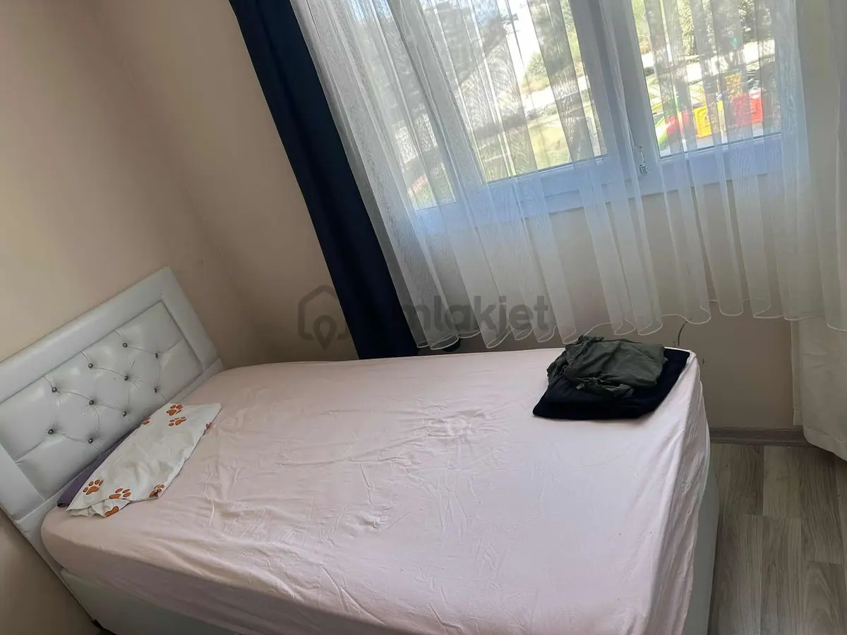 Havuzlu Ve Doğalgazlı Eşyalı Kiralık Daire 2+1 - 2