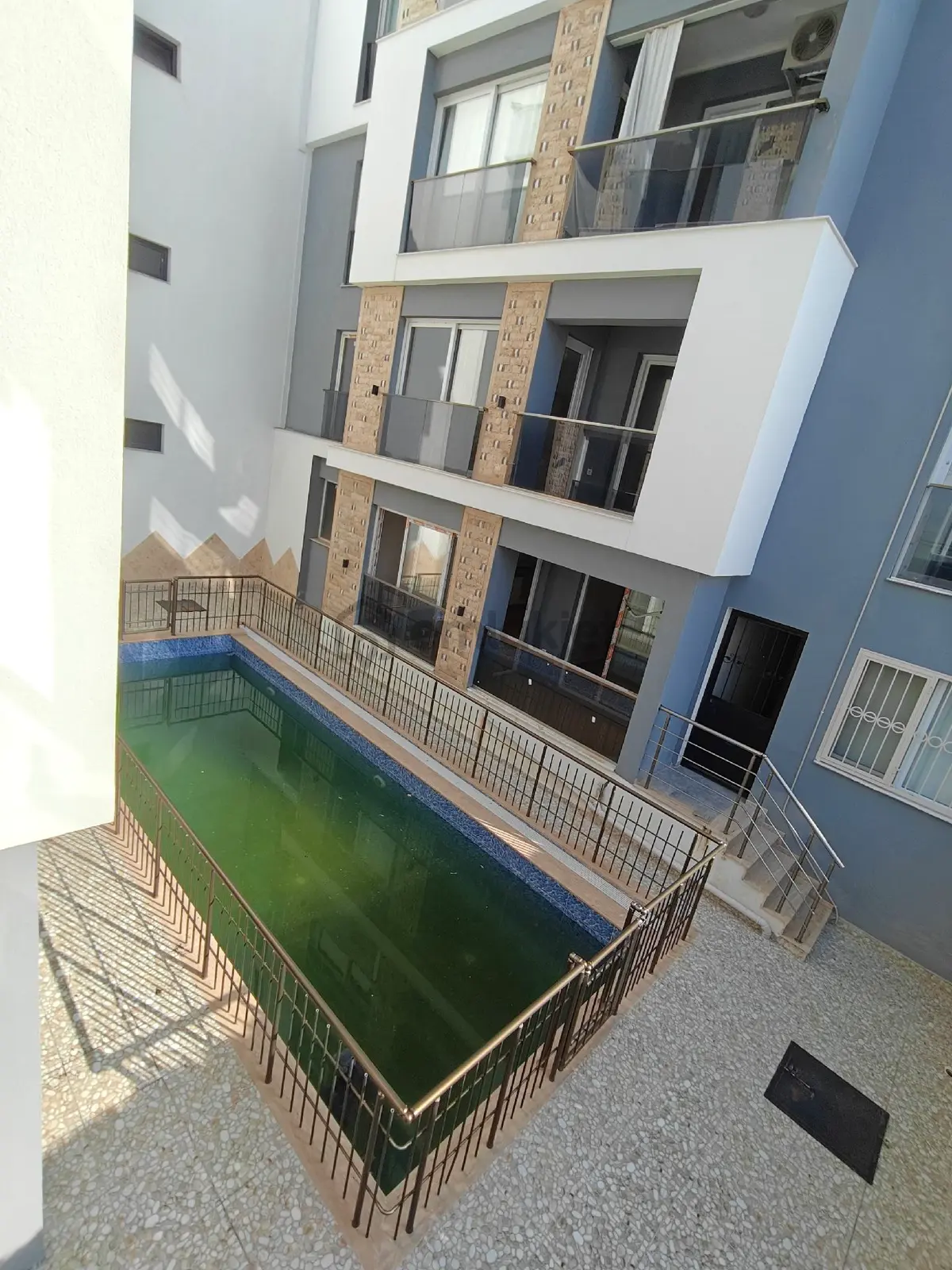 Kuşadası Davutlar'da Sıfır 3+1 Ara Kat Daire - 13