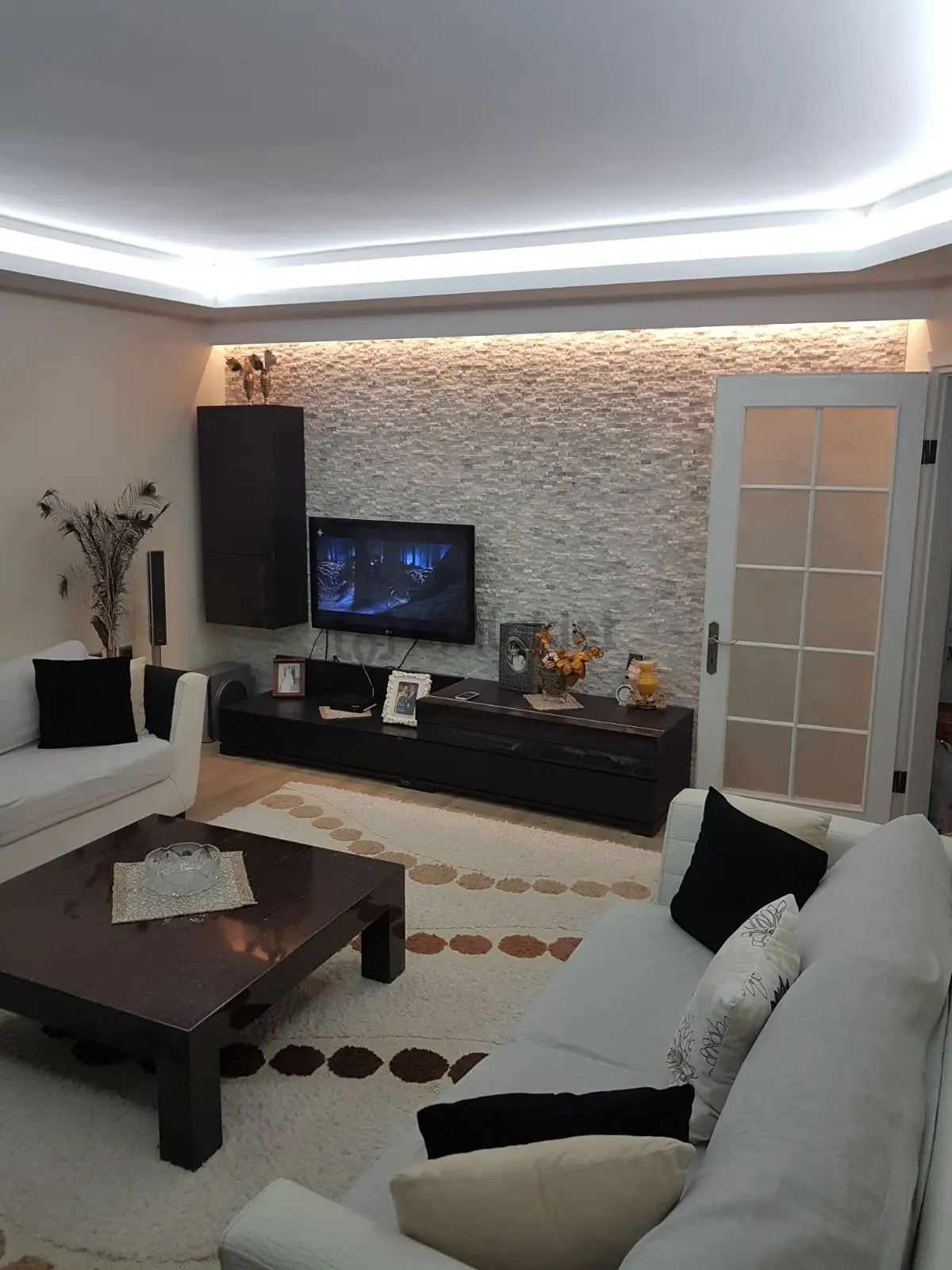 Sahibinden Bayraklı Seyhankent Sitesi Tadilatlı 3+1 Daire - 2