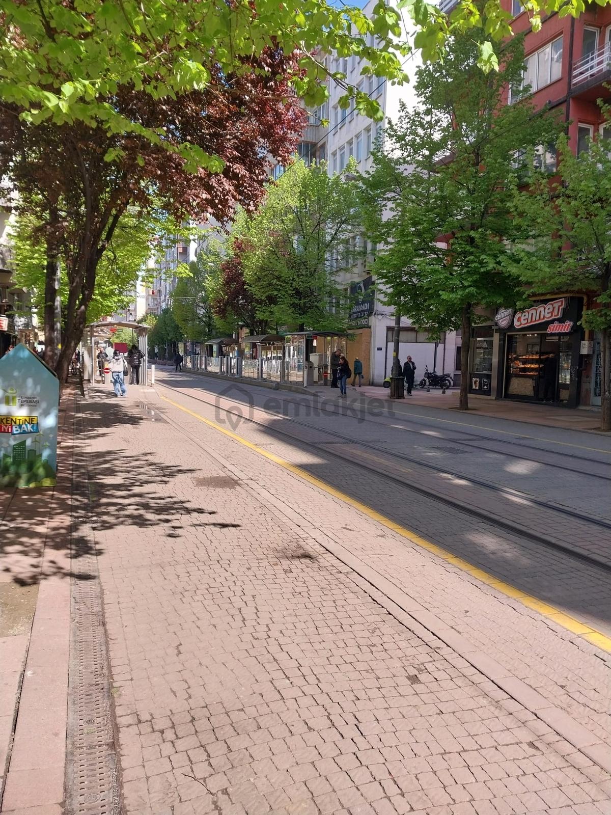 Hoşnudiye Mah. Doktorlar Cad. Satılık İşyeri - 17