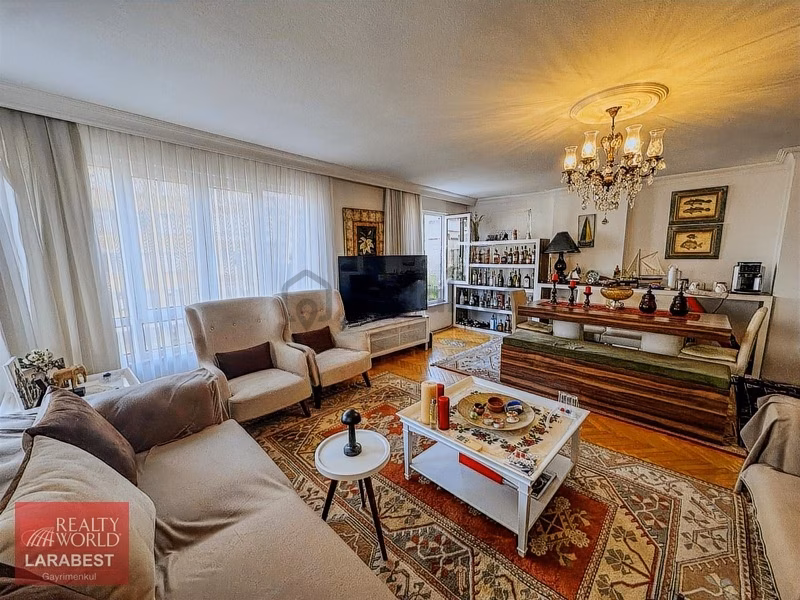 Yeşilbahcede 3+1 160m2 Satılık Daire - 2