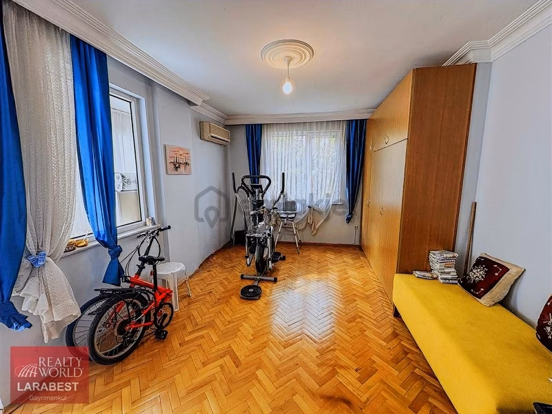 Yeşilbahcede 3+1 160m2 Satılık Daire - 13
