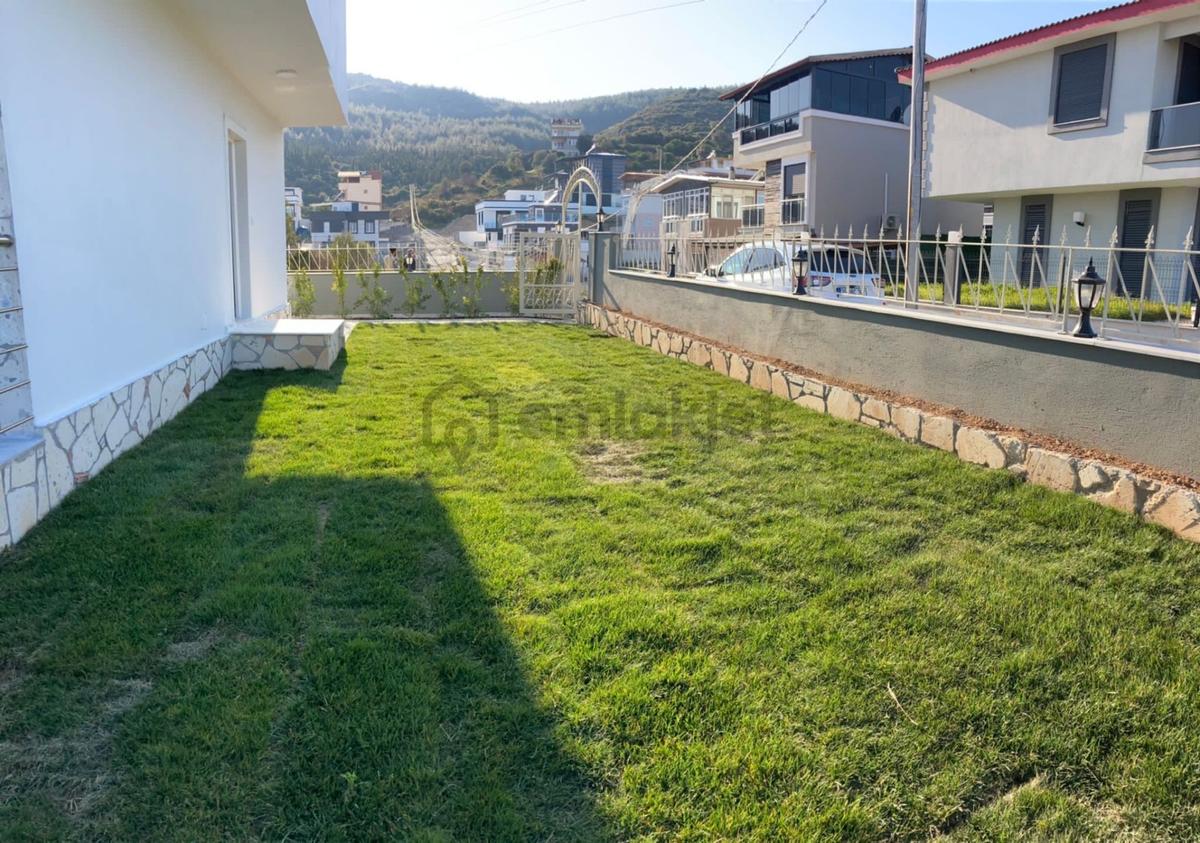 Seferihisar Doğanbeyde Satılık 2+1 Deniz Manzaralı Bahçeli Villa - 15