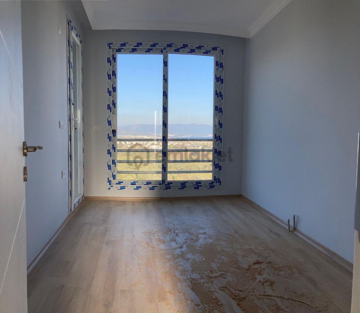 Seferihisar Doğanbeyde Satılık 2+1 Deniz Manzaralı Bahçeli Villa - 30