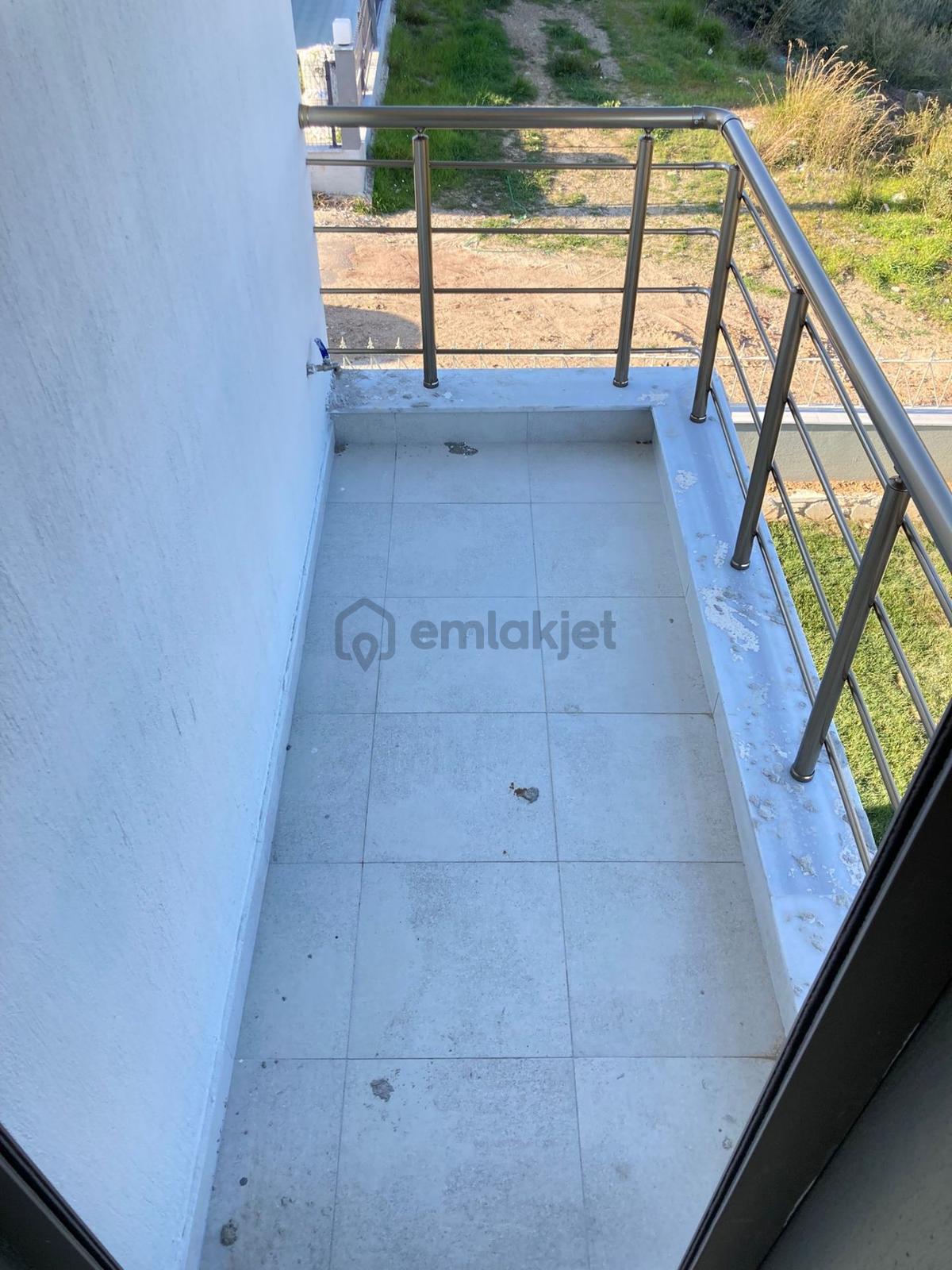Seferihisar Doğanbeyde Satılık 2+1 Deniz Manzaralı Bahçeli Villa - 31