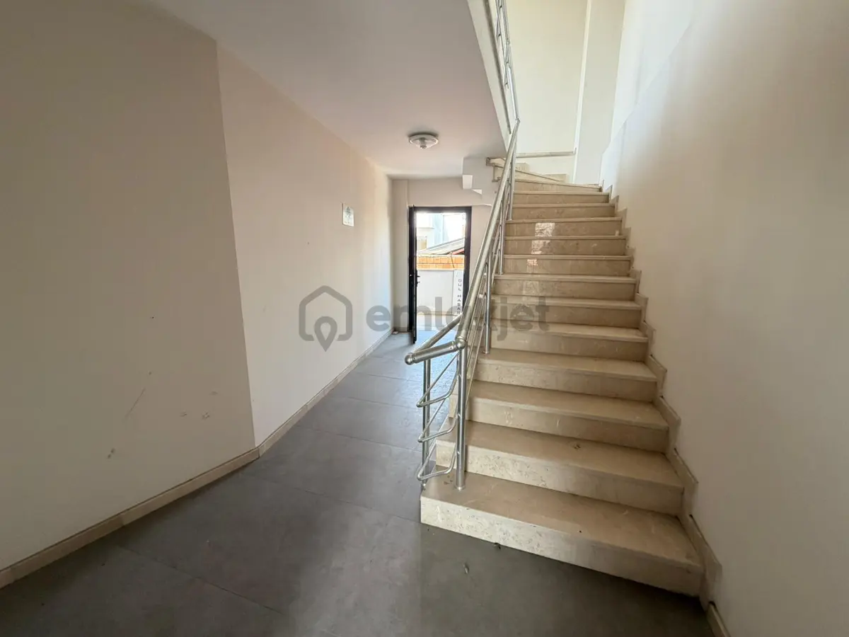 Şehir Merkezinde Kiralık Daire Ve Ofisler - 27