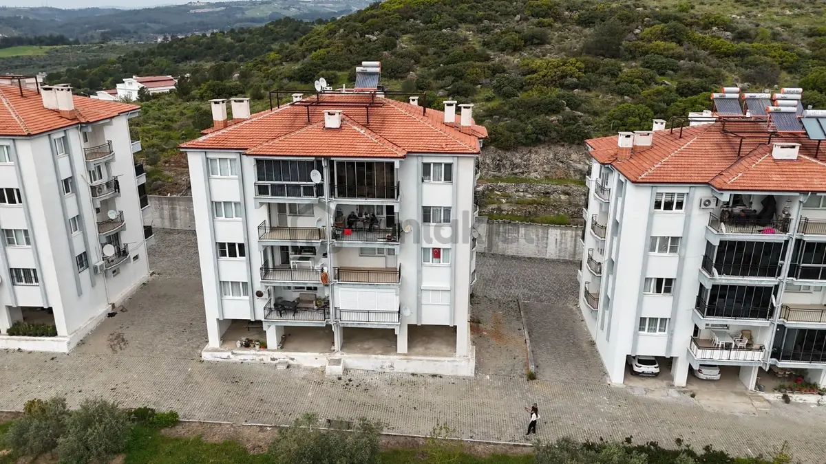 Davutlar Kurtuluş Sitesi’nde Kiralık 3+1 Daire - 2