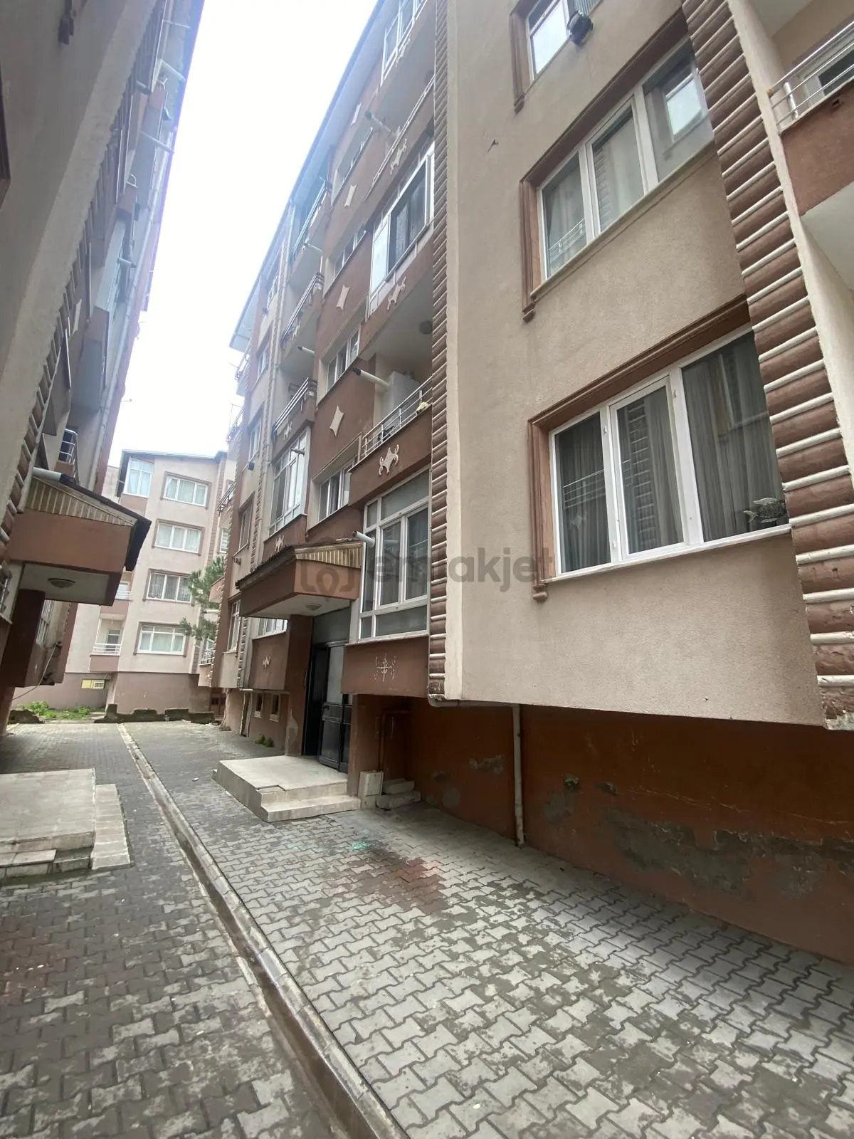 Adapazarı Akıncılar'da Satılık Daire 3+1 - 15