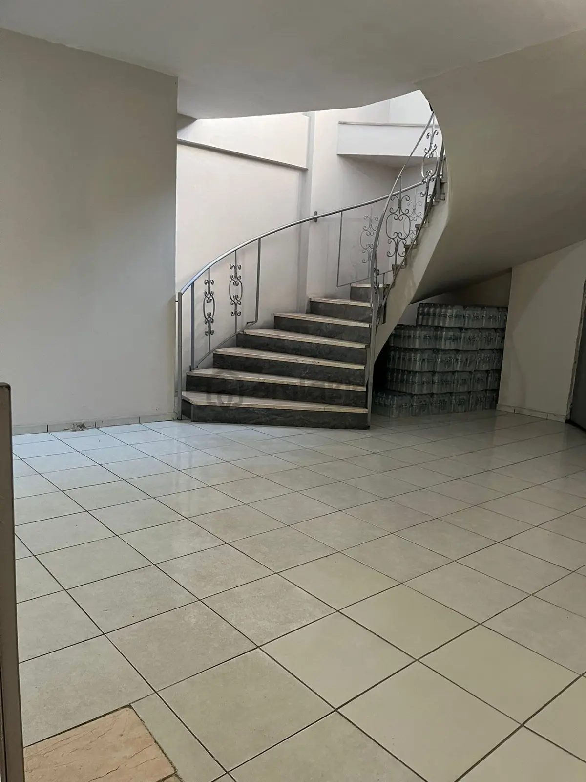 Trabzon Hızırbey Cadde Üstü Satılık Ofis - 9