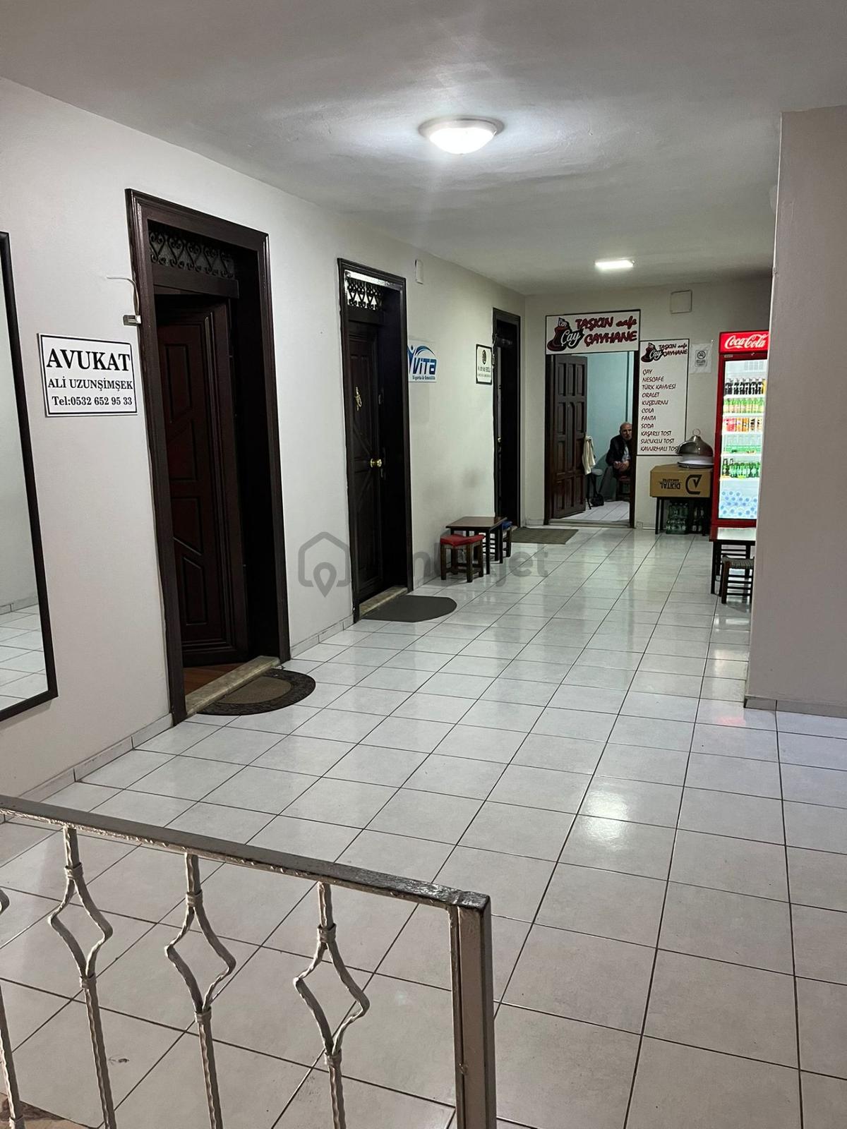 Trabzon Hızırbey Cadde Üstü Satılık Ofis - 8