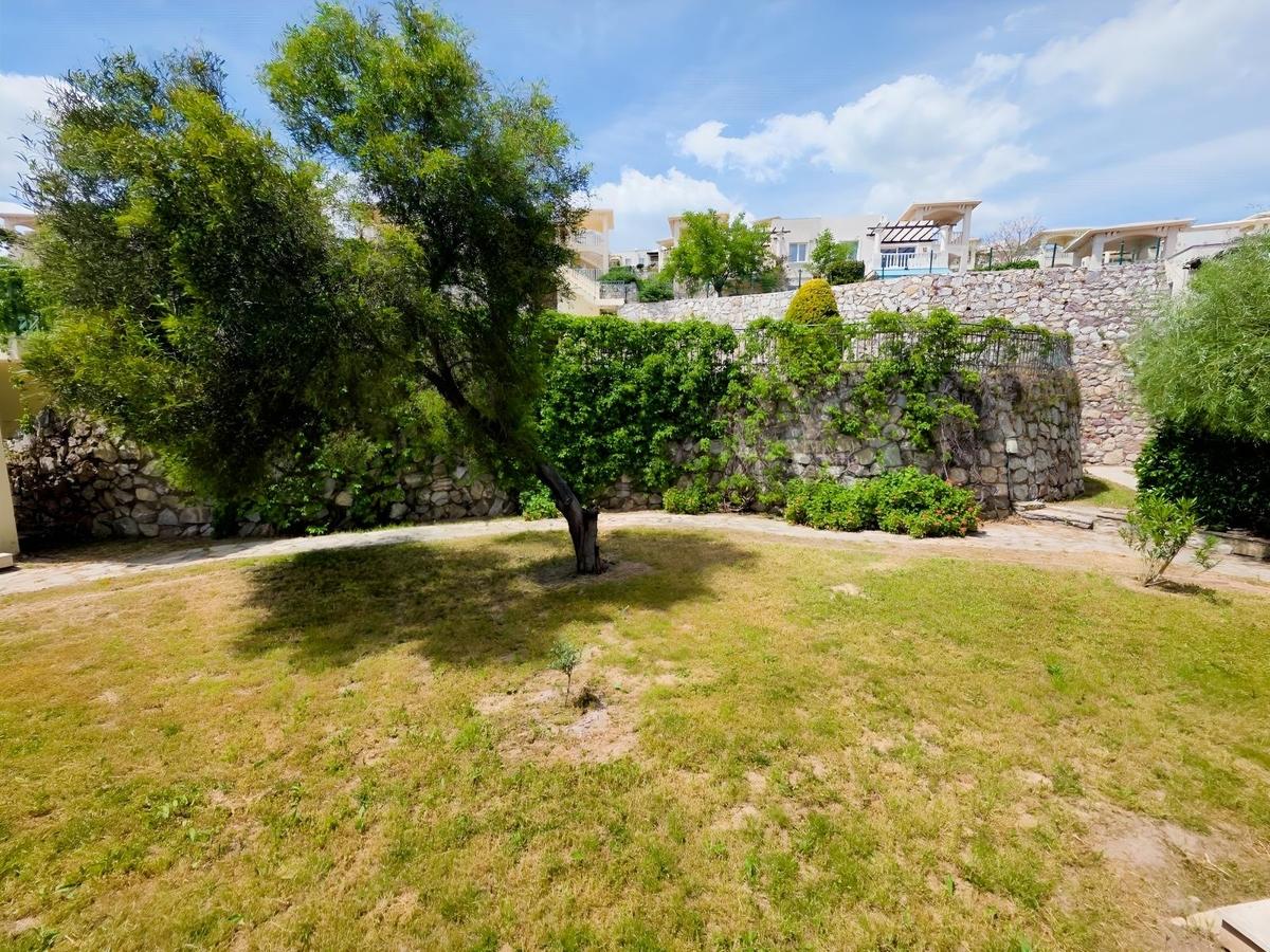 Bodrum Adabükü'nde Genıs Köşe Bahçe Katı - 13