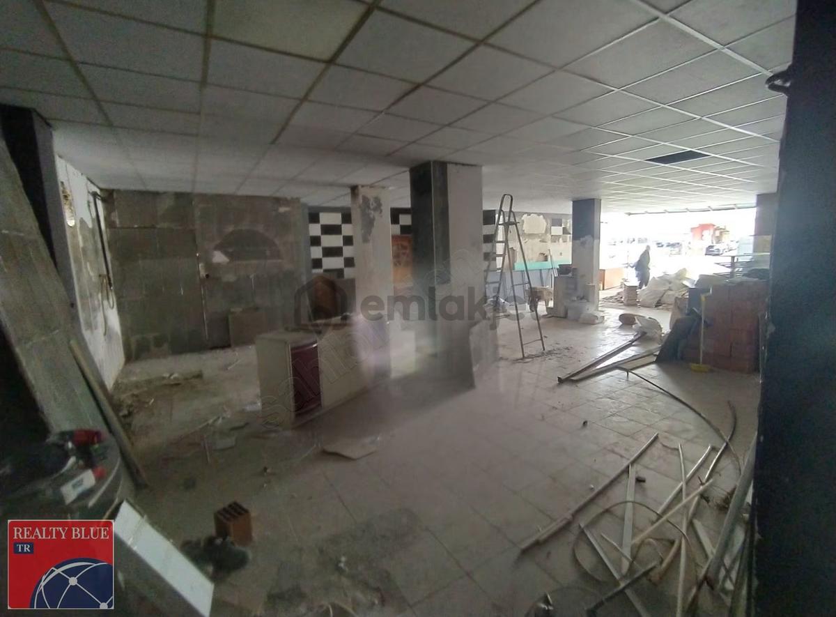 Pendik Alt Kaynarca'da Cadde Üzerinde Kiralık Dükkan - 7