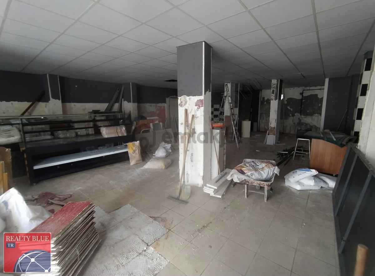 Pendik Alt Kaynarca'da Cadde Üzerinde Kiralık Dükkan - 12