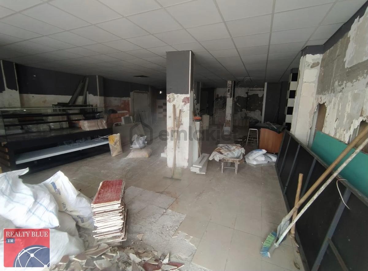 Pendik Alt Kaynarca'da Cadde Üzerinde Kiralık Dükkan - 5