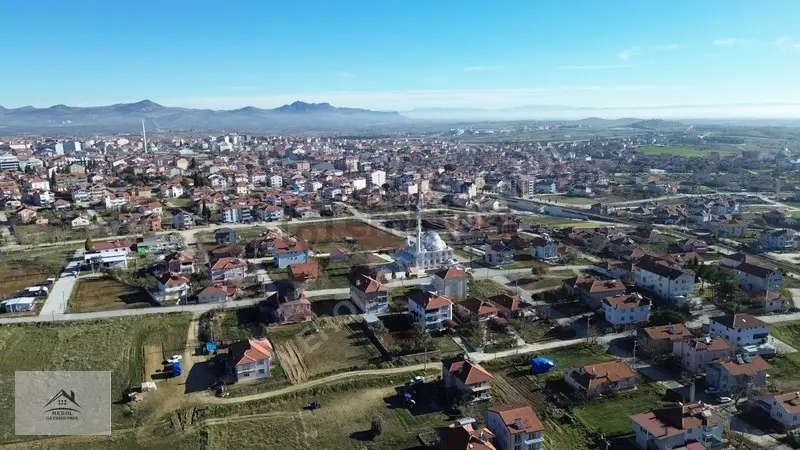 Eşme Cumhuriyet'te 1.976 M² İmarlı Arsa - 7
