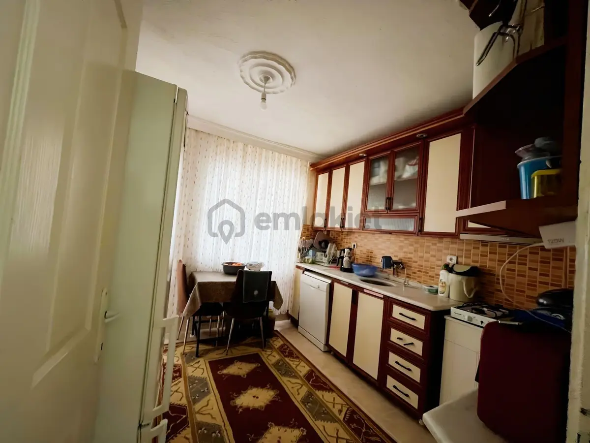 Torbalı Mahallesinde Otağ Sitesinde Ara Kat 3+1 Satılık Daire - 8