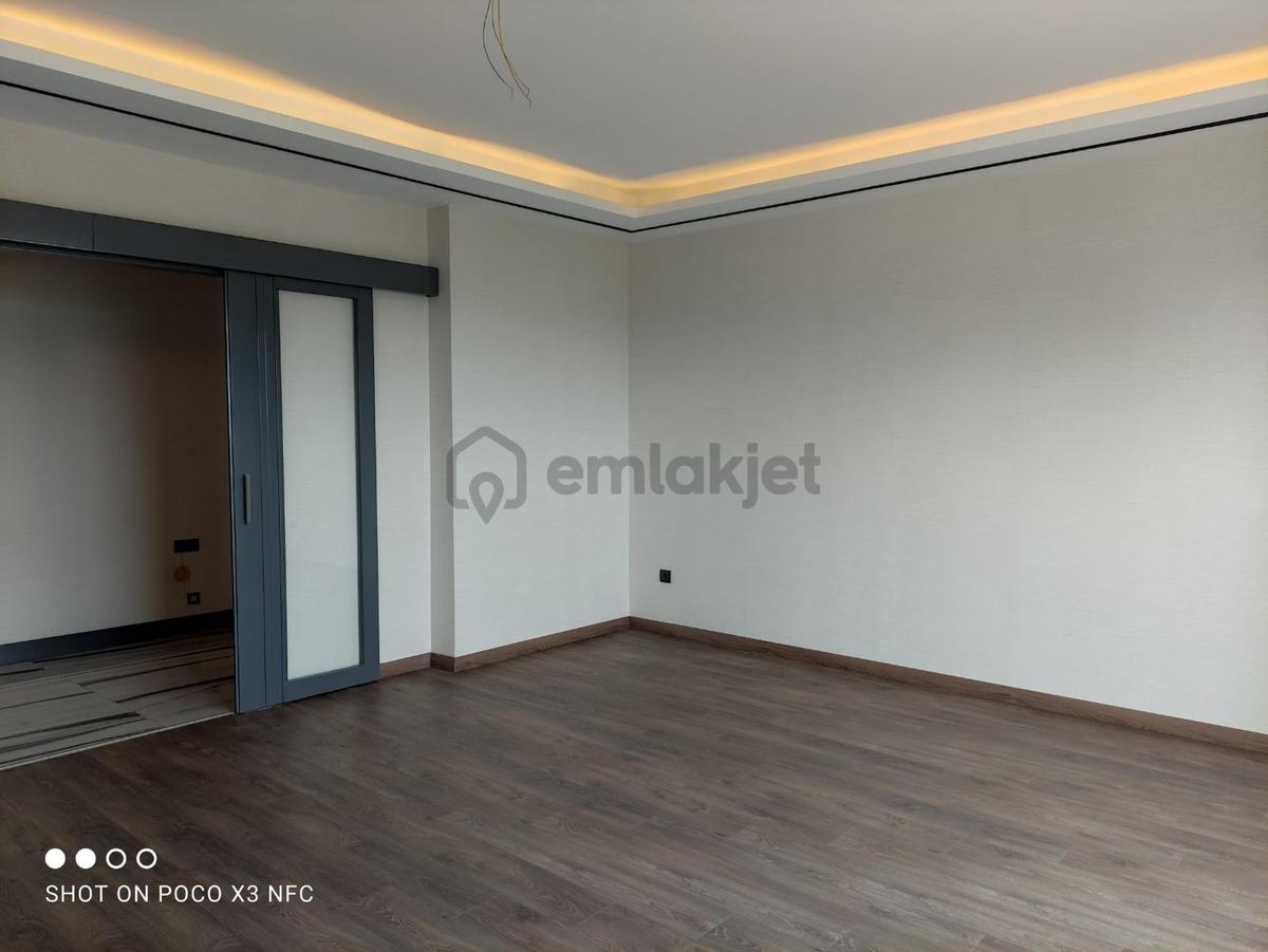 Erdemli'de Satılık 4+1 Sıfır Daire, Denize 400m - 12