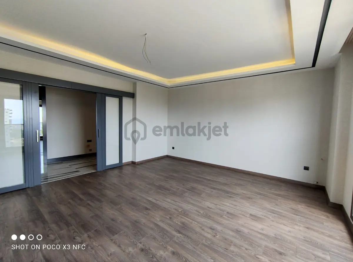 Erdemli'de Satılık 4+1 Sıfır Daire, Denize 400m - 11