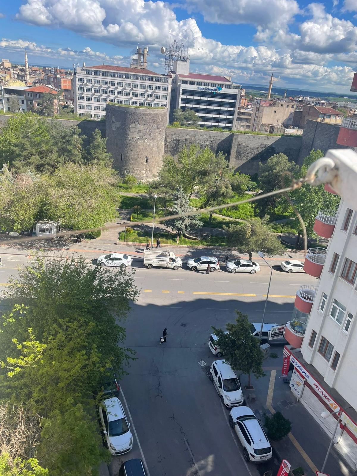 Yenişehir'de Geniş 3+1 Satılık Daire - 3