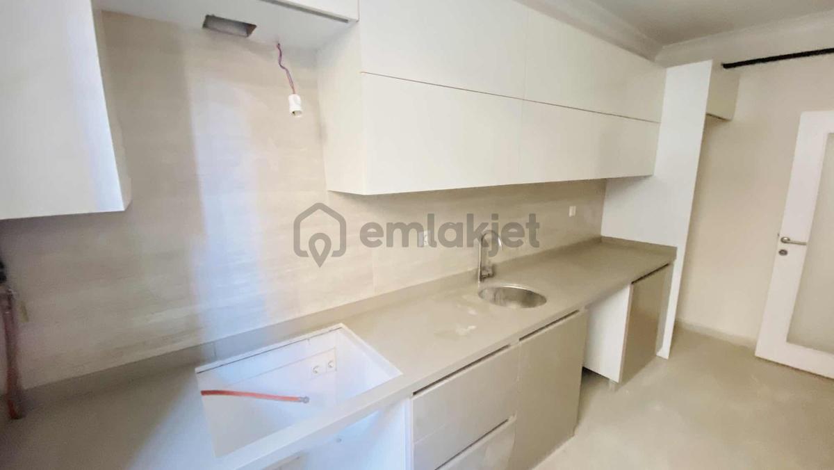 Ünalan Mah 2+1 Bahçe Kat Geniş Daire - 8